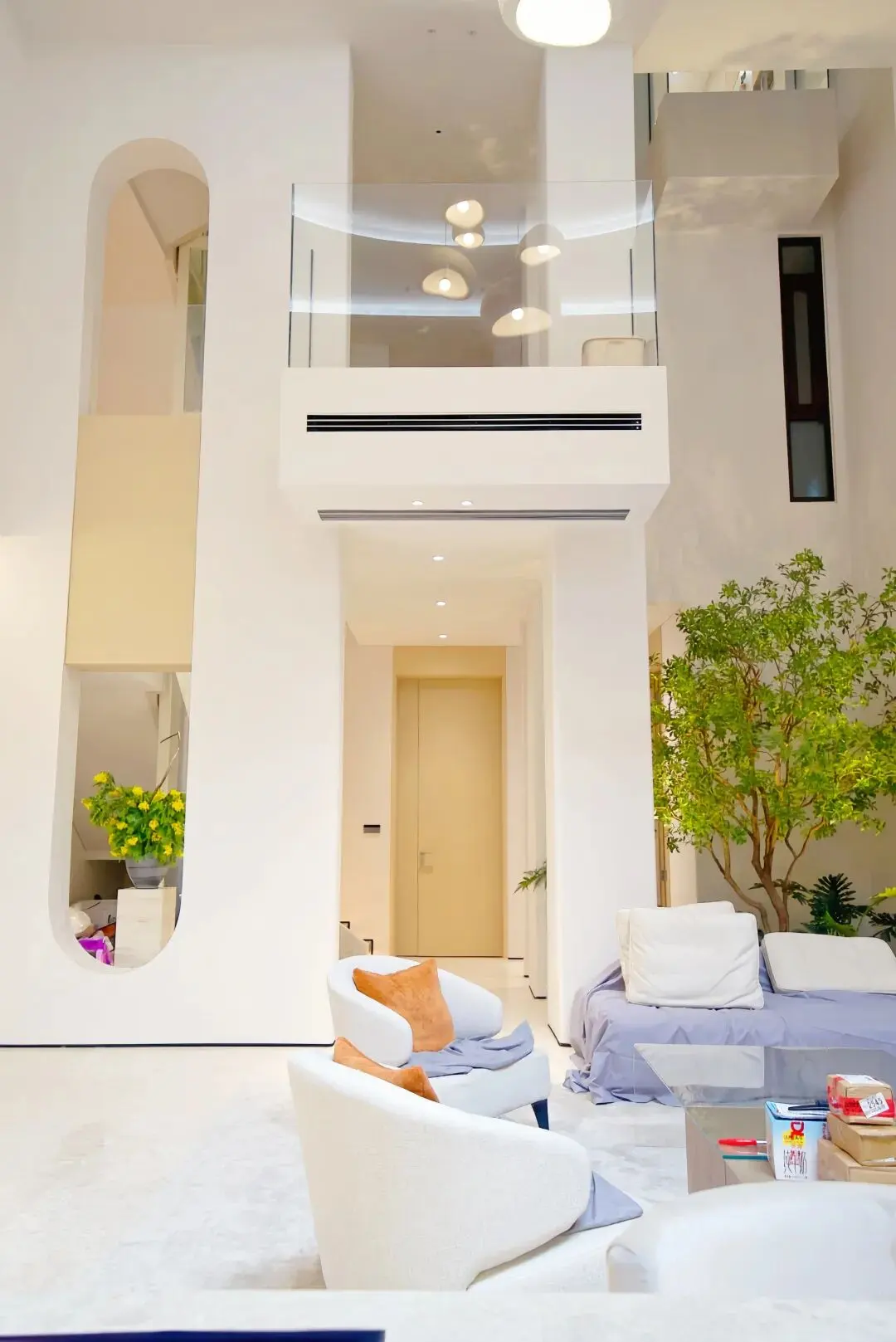 Above the Lingnan Prestige, Crafting a Soulful Retreat in Luxury Homes — photo 2