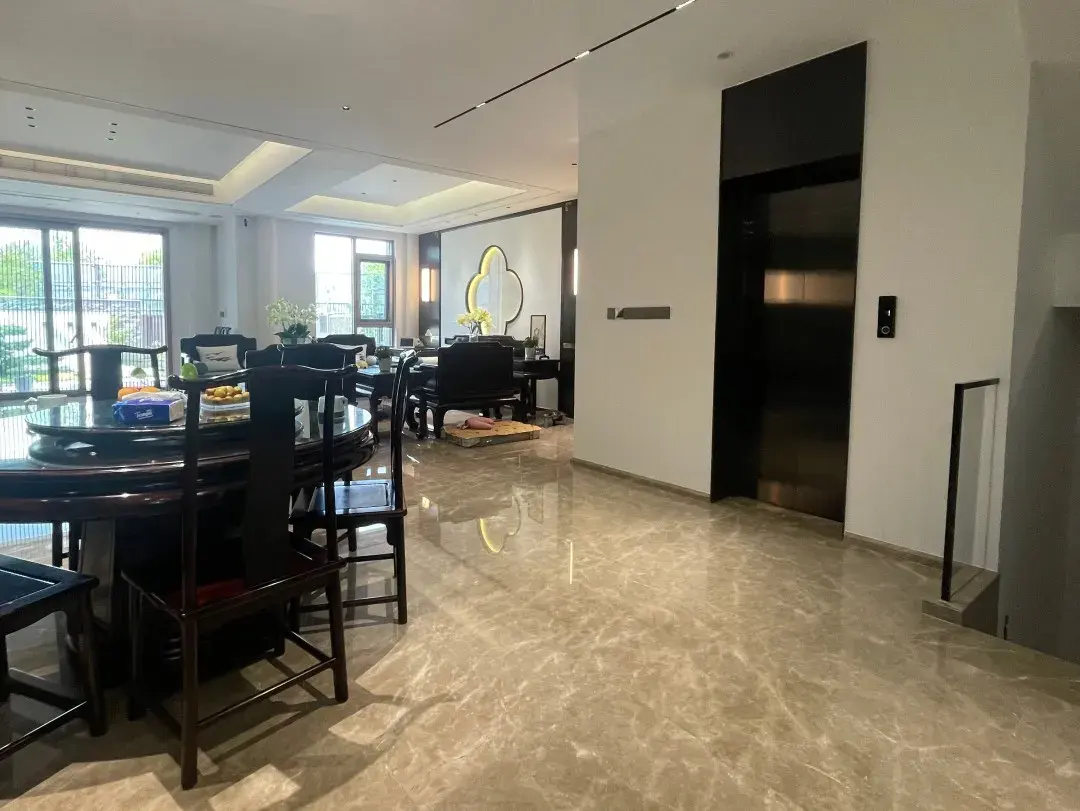 Franz: A private elevator in a neo-Chinese-style residence captures the charm of Suzhou — photo 4