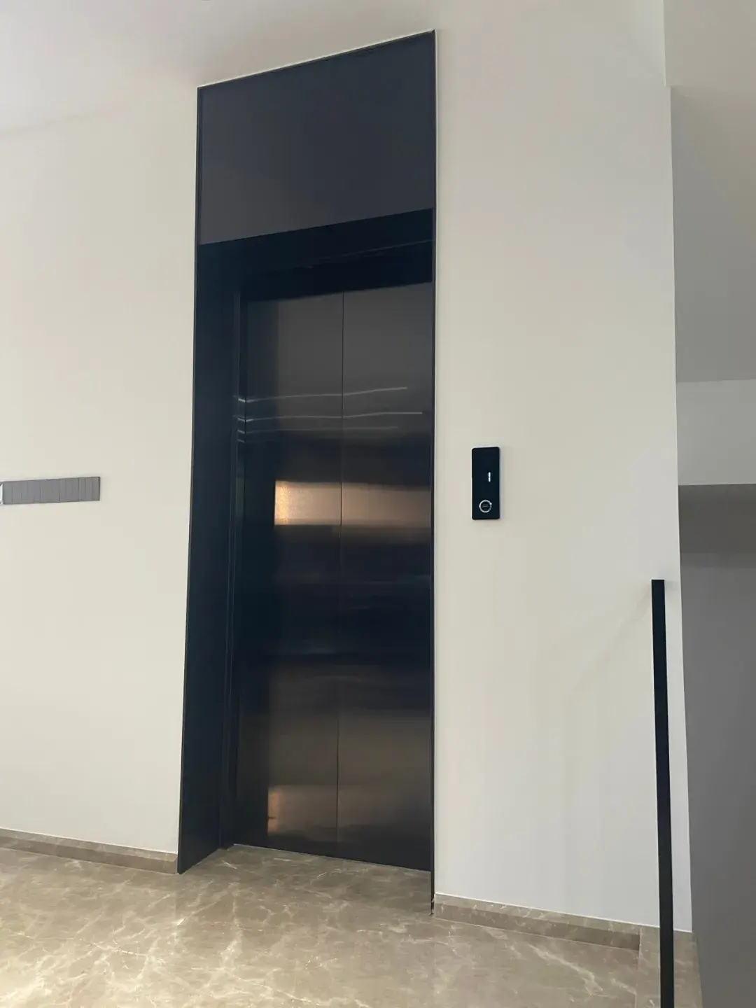 Franz: A private elevator in a neo-Chinese-style residence captures the charm of Suzhou — photo 5