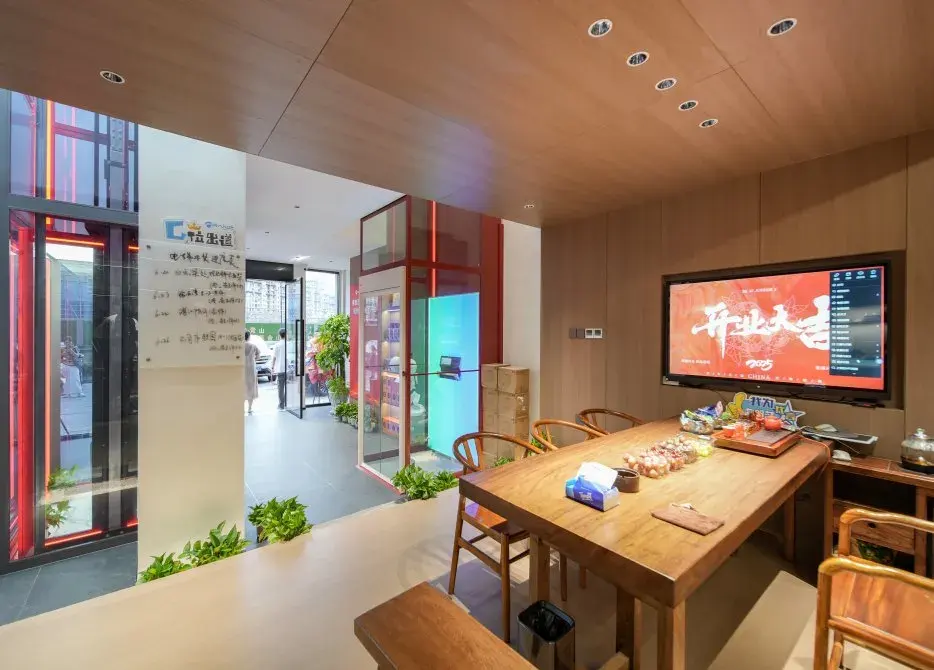 Franz Opens New Stores | The Third Franz Showroom in Hangzhou: A Masterpiece of Urban Humanities and Technology — photo 9