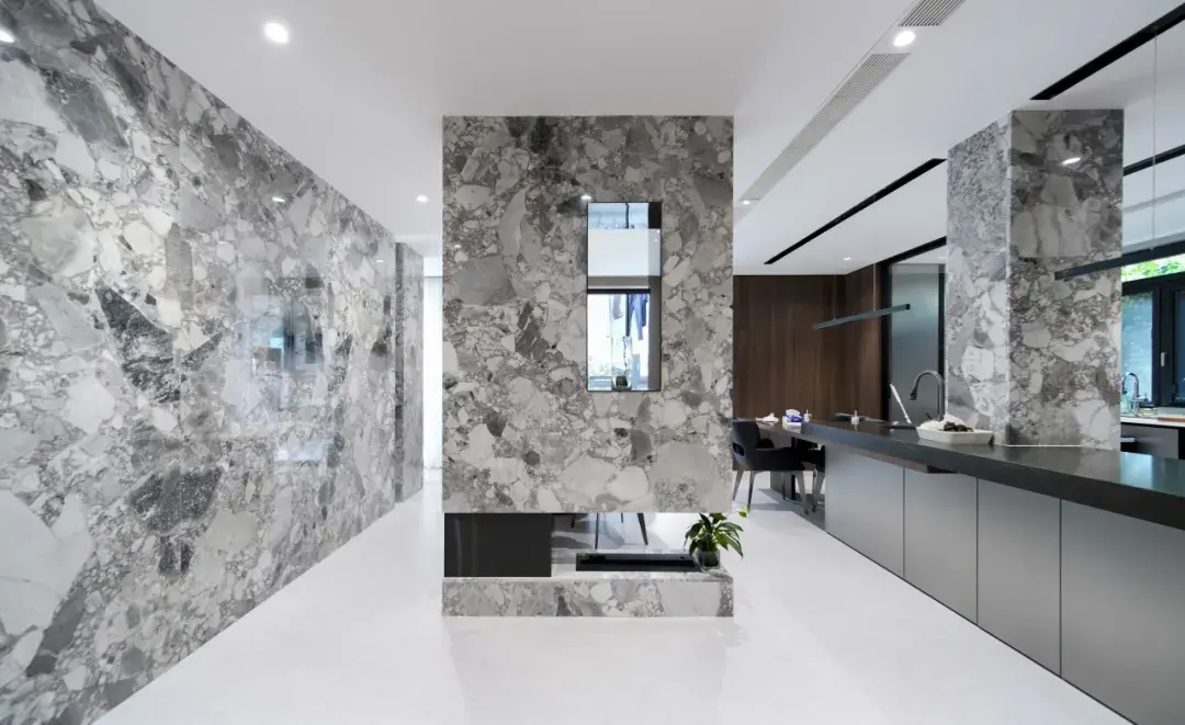 Franz | Paying tribute to the high-end life realm with Italian minimalist luxury — photo 4