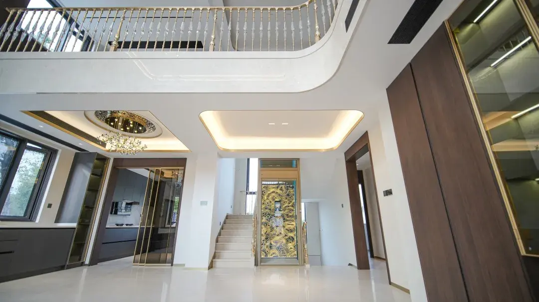 Franz | The aesthetics of a privately-tailored art villa, witnessing the passage of time in life — photo 3