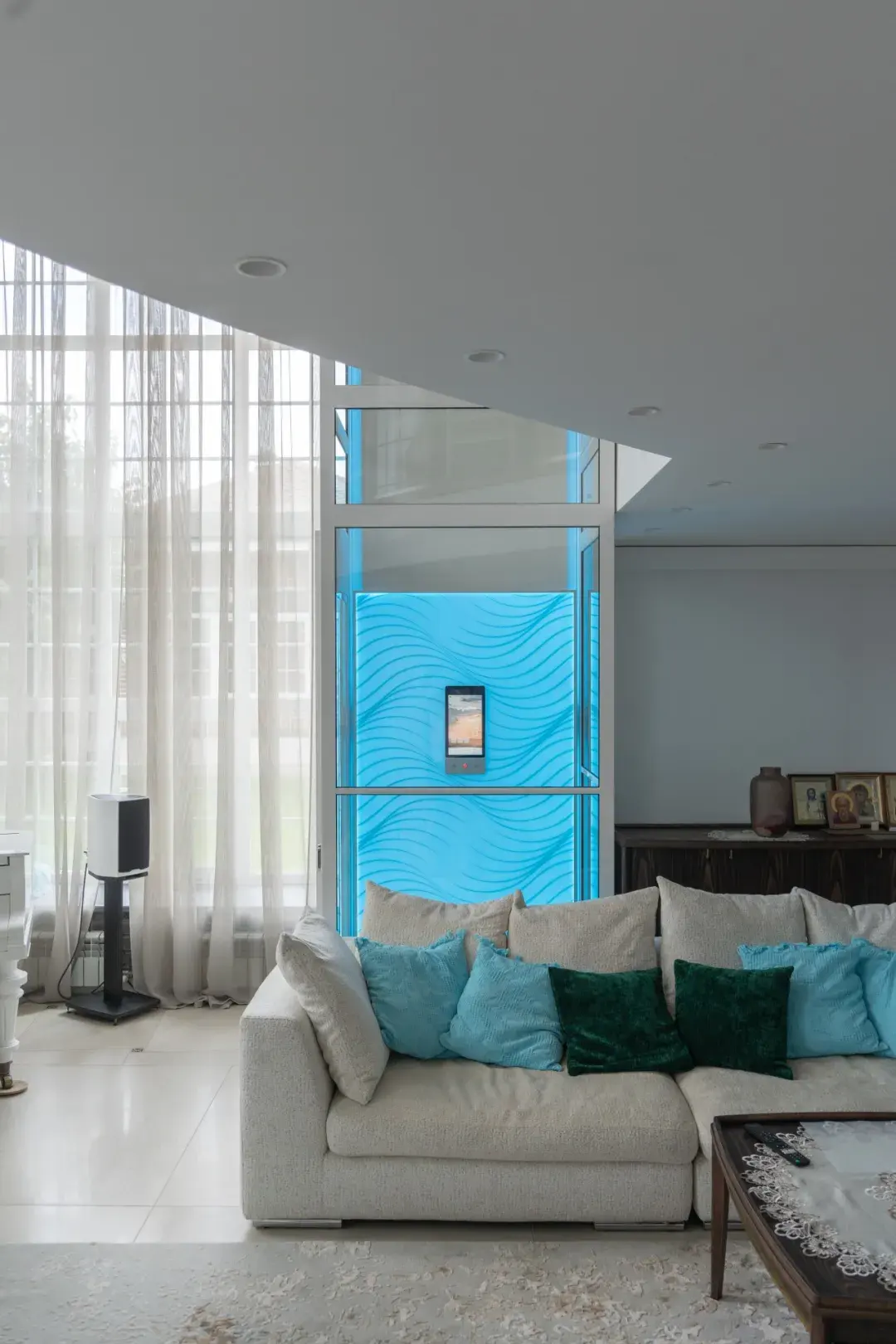 Franz | The minimalist aesthetics of a Moscow private villa offer ultimate tranquility — photo 3