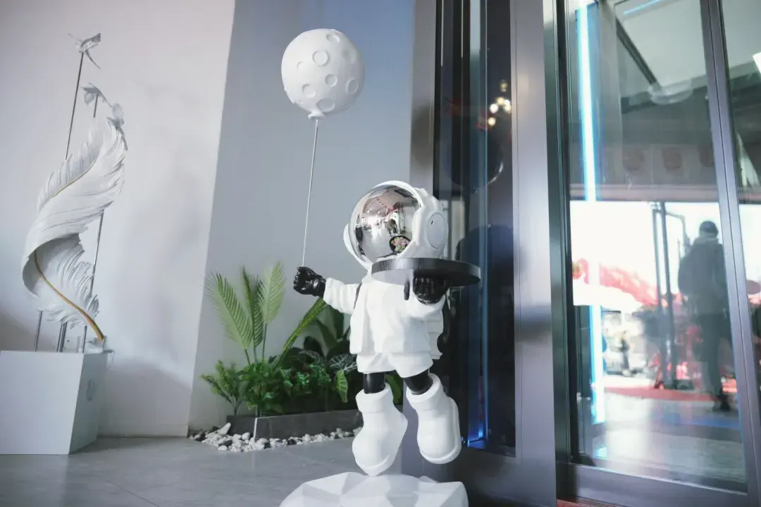 When the AI wave hits the elevator industry, how does Franz harness the aesthetics and technology? — photo 7