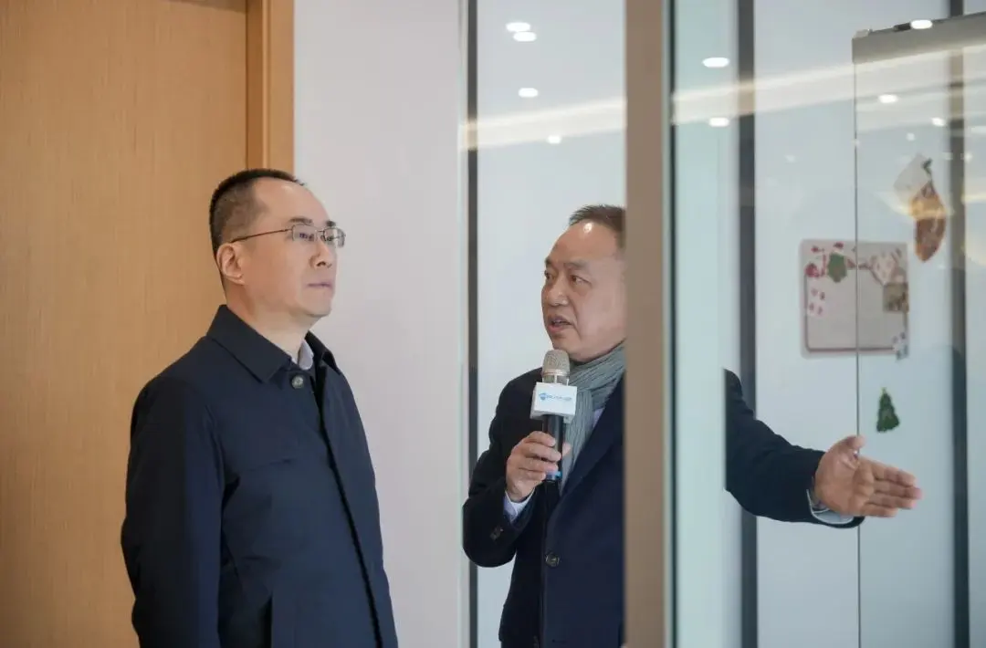 Zhangjiagang Municipal Party Committee Secretary visits Franz to conduct research and witness a new era in the development of home elevators — photo 6
