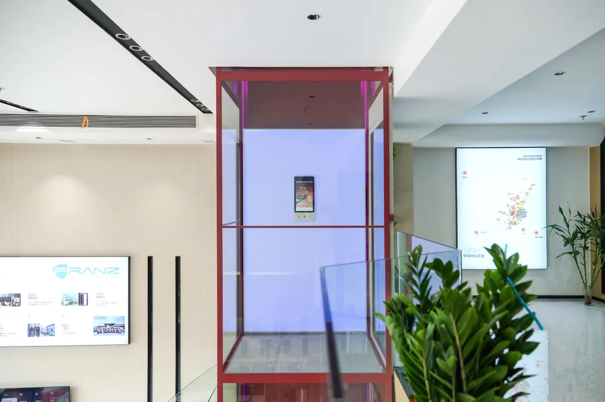 Zhongshan Exhibition Hall — photo 9